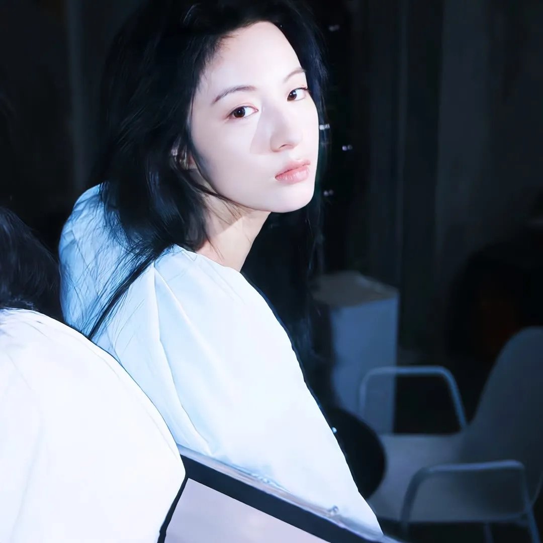 左轮百合